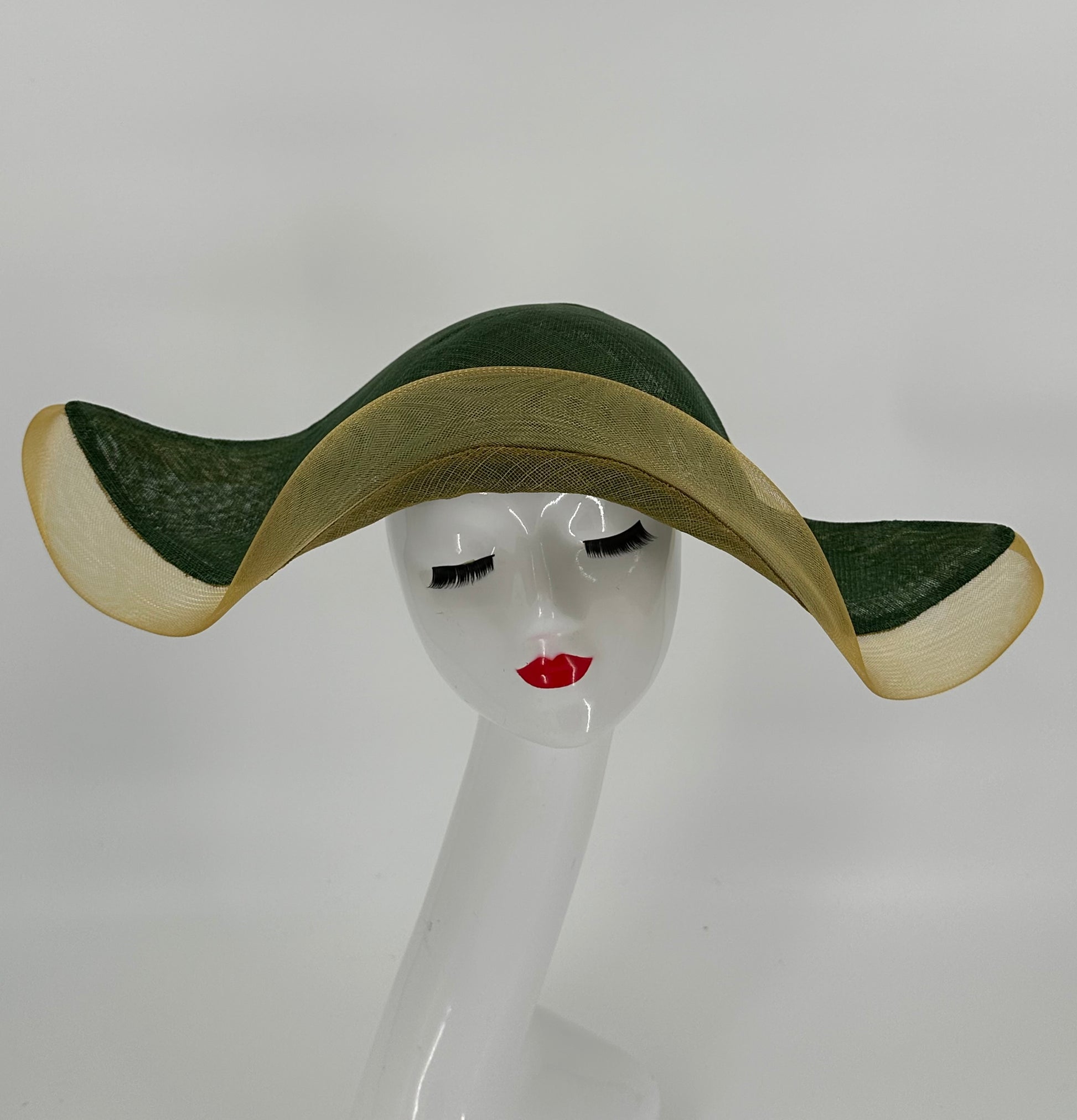 Petal – Hats by Marie Leo